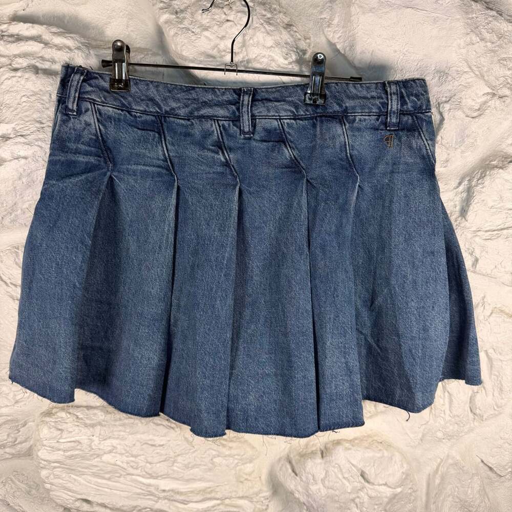 NWOT Pilcro by Anthropologie pleated denim mini skort street wear Size 29
